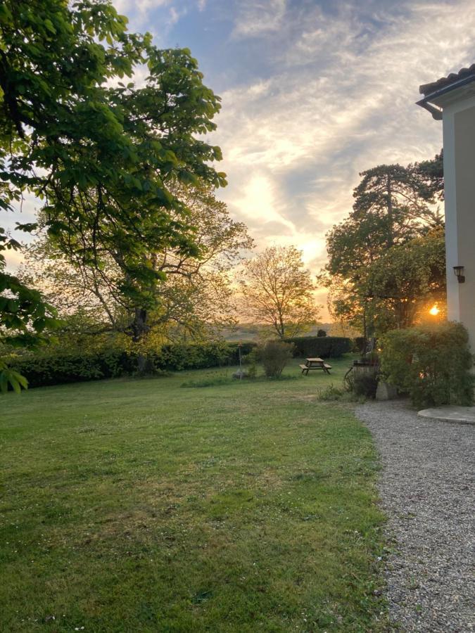 Bed and Breakfast Le Gavachon Leboulin Exterior foto