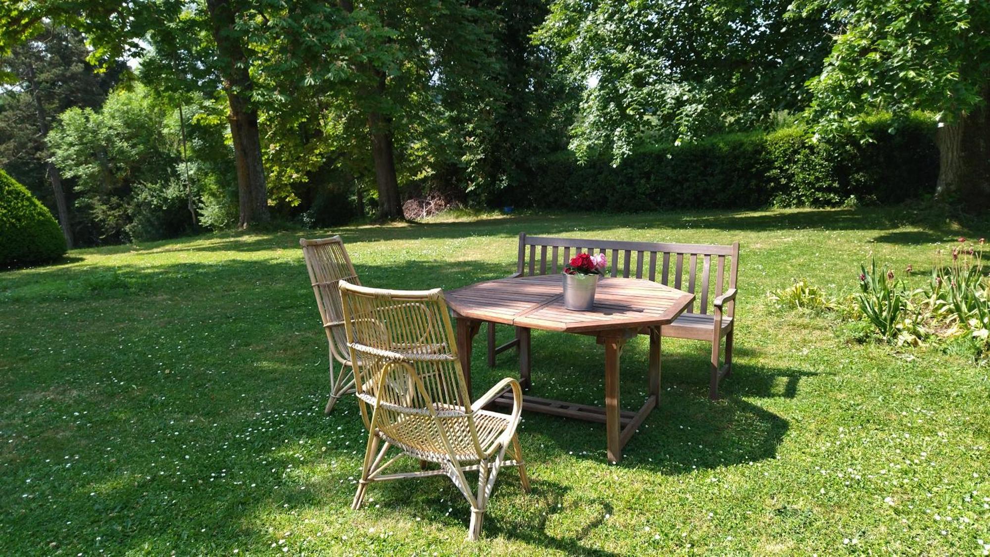 Bed and Breakfast Le Gavachon Leboulin Exterior foto