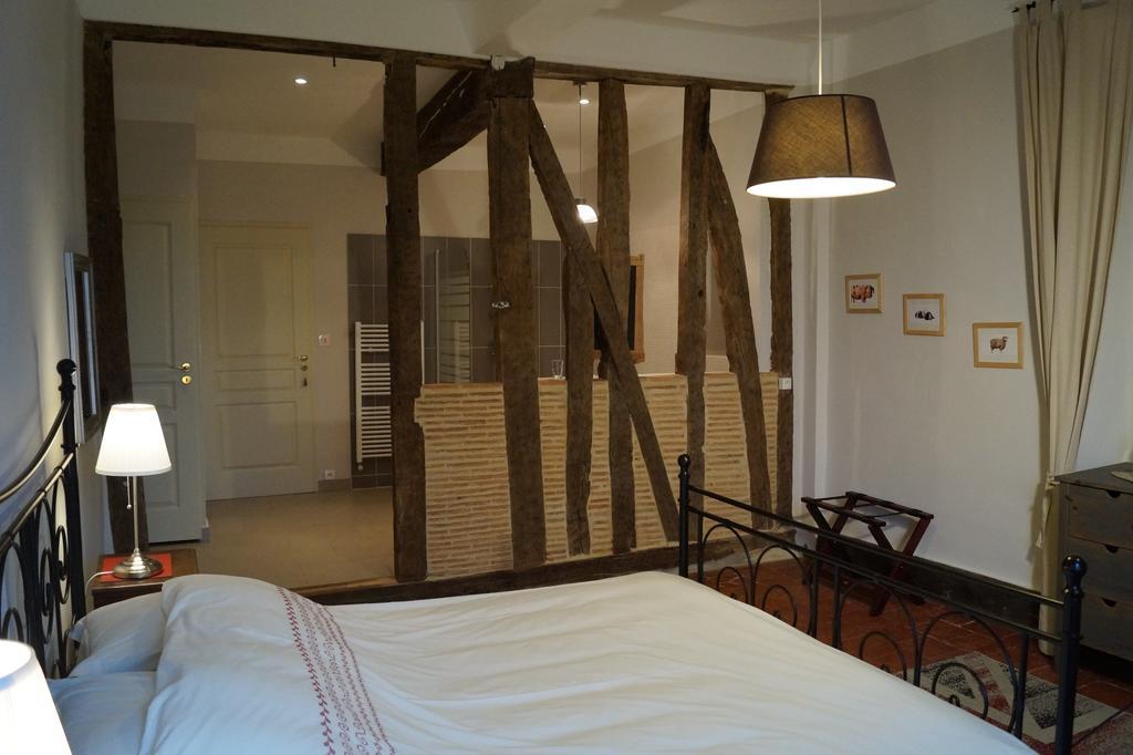 Bed and Breakfast Le Gavachon Leboulin Zimmer foto