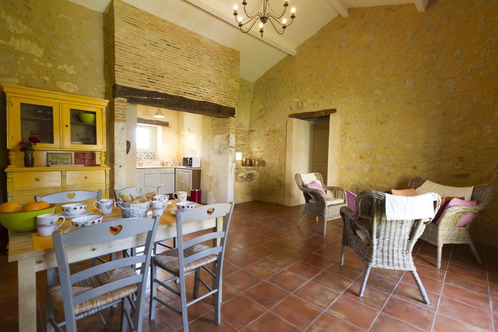Bed and Breakfast Le Gavachon Leboulin Exterior foto